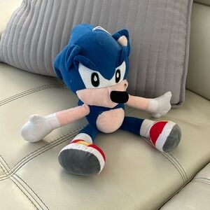 Sonic plushie